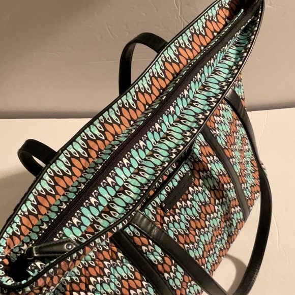 Vera Bradley Trimmed Sierra StreamTote Travel Bag - Picture 14 of 15